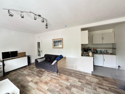 STUDIO A LOUER - LA MADELEINE - 30.44 m2 - 728 &euro; charges comprises par mois