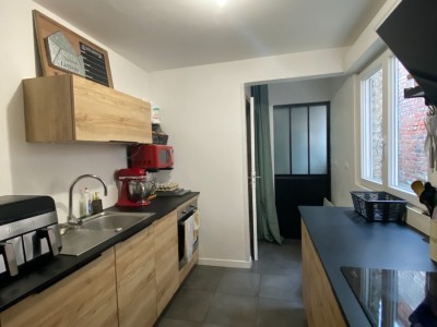 MAISON A LOUER - TOURCOING - 83 m2 - 937 € charges comprises par mois