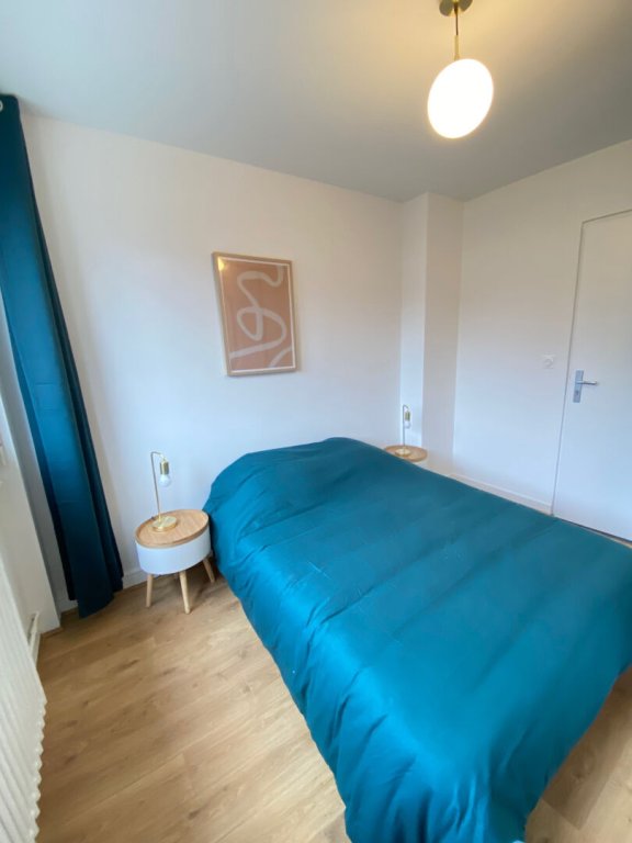 chambre avec salle de douche A LOUER - LA MADELEINE - 9.55 m2 - 536�&euro; charges comprises par mois