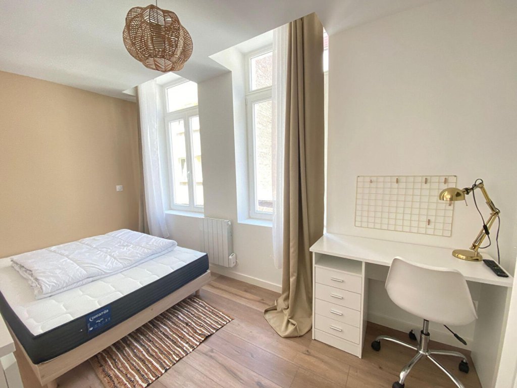 CHAMBRE A LOUER - LILLE centre ville - 15 m2 - 700�&euro; charges comprises par mois