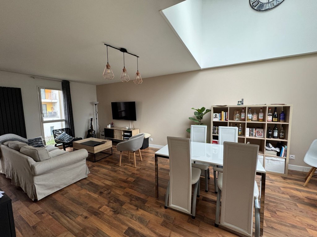 colocation A LOUER - ROUBAIX - 10.5 m2 - 480 &euro; charges comprises par mois