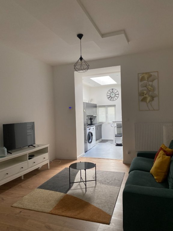 Colocation A LOUER - ROUBAIX - 12 m2 - 450 &euro; charges comprises par mois