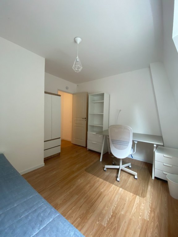 Colocation A LOUER - ROUBAIX - 12 m2 - 450 &euro; charges comprises par mois