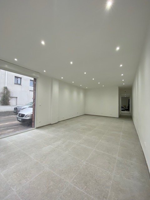 LOCAL COMMERCIAL A LOUER - LILLE - 65 m2 - 1 300 &euro; HC par mois