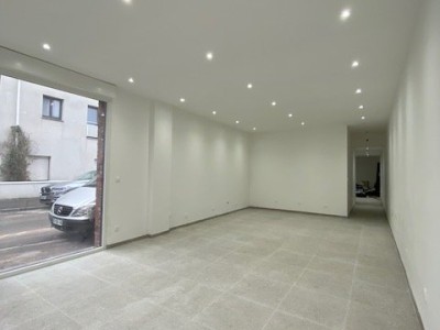 LOCAL COMMERCIAL A LOUER - LILLE - 65 m2 - 1 300 &euro; HC par mois