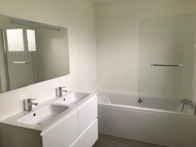 MAISON A LOUER - MARCQ EN BAROEUL - 140 m2 - 2303€ charges comprises par mois