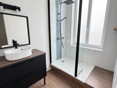 MAISON A LOUER - TOURCOING - 80.55 m2 - 870€ charges comprises par mois