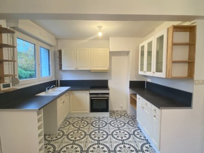 3 chambres A LOUER - TOURCOING - 75.92 m2 - 1�228�&euro; charges comprises par mois