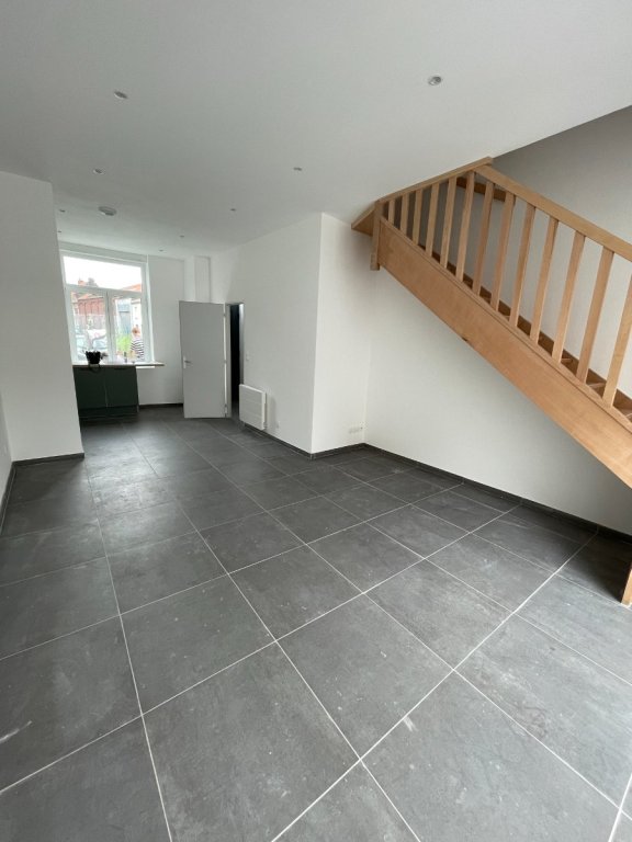 Maison 2 chambres et un bureau A LOUER - TOURCOING - 60.7 m2 - 805�&euro; charges comprises par mois