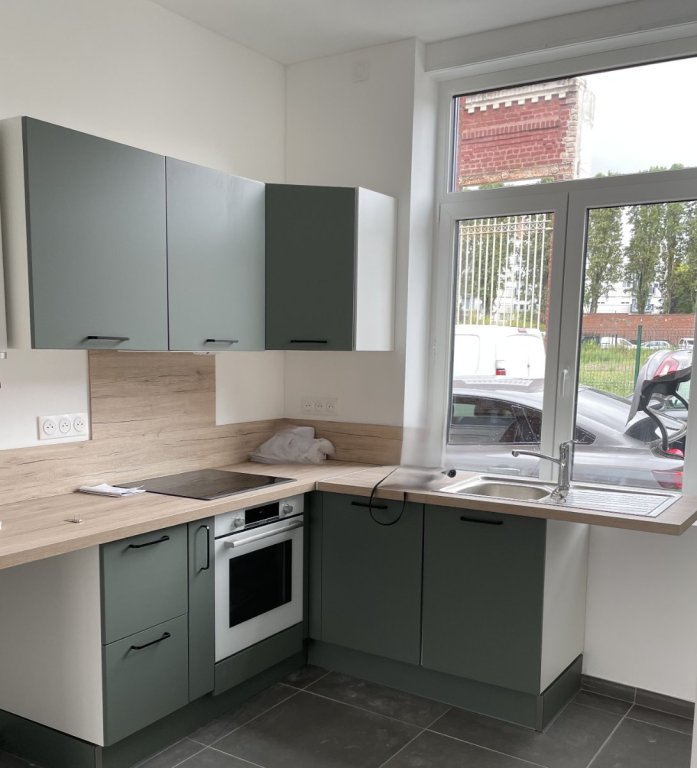 Maison 2 chambres et un bureau A LOUER - TOURCOING - 60.7 m2 - 805�&euro; charges comprises par mois