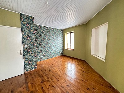 MAISON A LOUER - TOURCOING - 90.69 m2 - 958 € charges comprises par mois