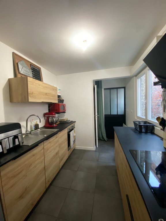 MAISON A LOUER - TOURCOING - 83 m2 - 937 € charges comprises par mois
