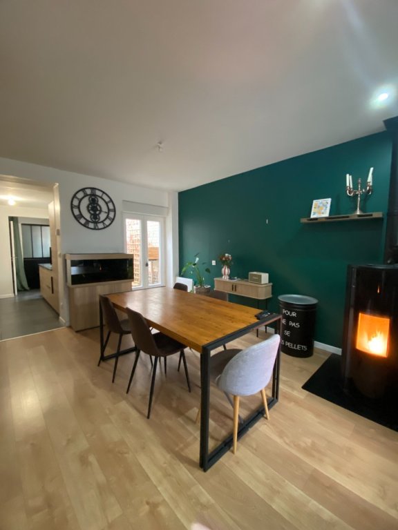 MAISON A LOUER - TOURCOING - 83 m2 - 937 € charges comprises par mois