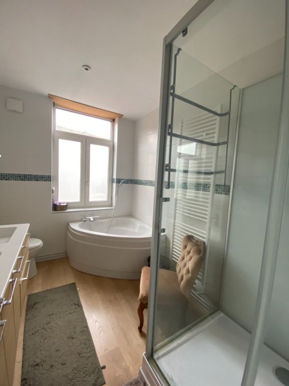 MAISON A LOUER - TOURCOING - 83 m2 - 937 € charges comprises par mois