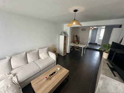 MAISON A LOUER - WAMBRECHIES - 55.6 m2 - 900 € charges comprises par mois