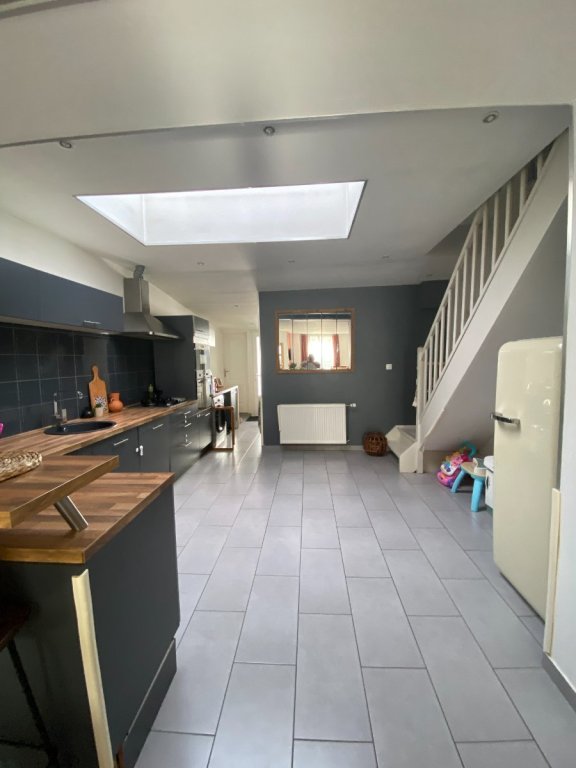 MAISON MEUBLEE A LOUER - WATTRELOS - 96.1 m2 - 1 100 € charges comprises par mois