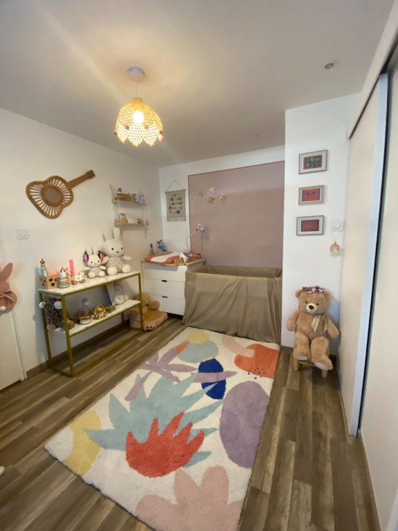 MAISON MEUBLEE A LOUER - WATTRELOS - 96.1 m2 - 1 100 € charges comprises par mois