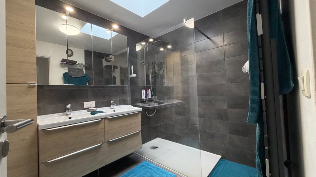 MAISON A VENDRE - VILLENEUVE D ASCQ - 145.88 m2 - 599 000 &euro;