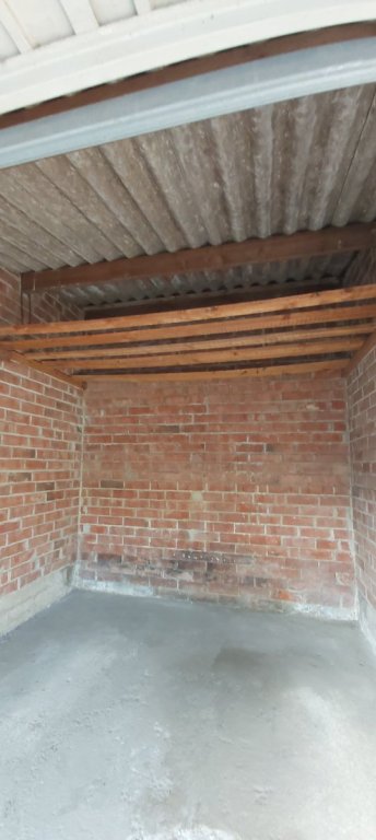 garage A LOUER - TOURCOING - 16 m2 - 70 &euro; charges comprises par mois