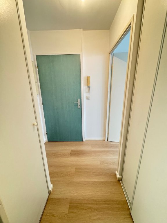 STUDIO A LOUER - LA MADELEINE - 31.74 m2 - 594�&euro; charges comprises par mois