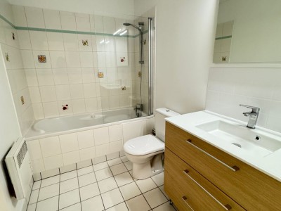 STUDIO A LOUER - LA MADELEINE - 31.74 m2 - 594 € charges comprises par mois