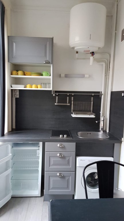 STUDIO A LOUER - LILLE - 22 m2 - 645�&euro; charges comprises par mois