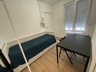 rez de chaussée A LOUER - LILLE - 13.05 m2 - 415 &euro; charges comprises par mois