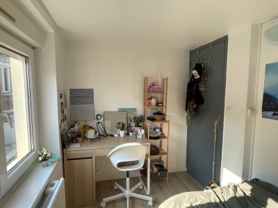 studio en duplex A LOUER - LILLE - 38 m2 - 640€ charges comprises par mois