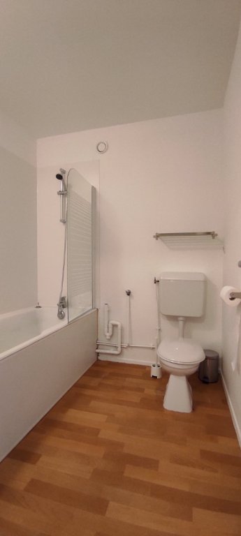 STUDIO A LOUER - MARCQ EN BAROEUL - 31.95 m2 - 743 &euro; charges comprises par mois