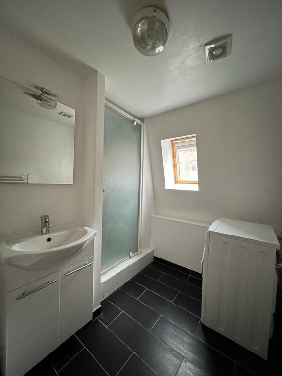 Appartement avec mezzanine A LOUER - MOUVAUX - 30.73 m2 - 620 &euro; charges comprises par mois