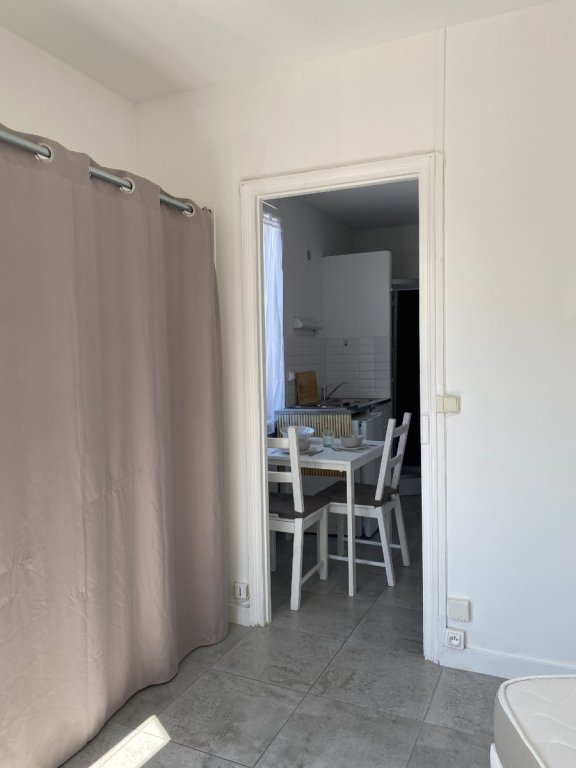 STUDIO A LOUER - WASQUEHAL - 16 m2 - 420�&euro; charges comprises par mois