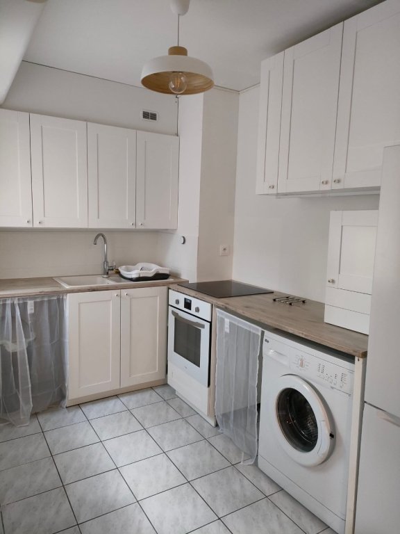 APPARTEMENT T2 A LOUER - CROIX - 43 m2 - 724�&euro; charges comprises par mois