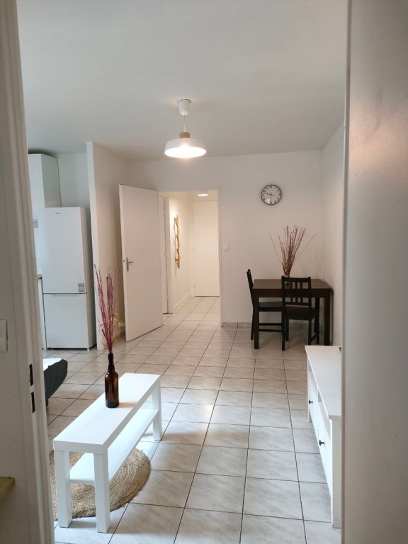 APPARTEMENT T2 A LOUER - CROIX - 43 m2 - 724�&euro; charges comprises par mois