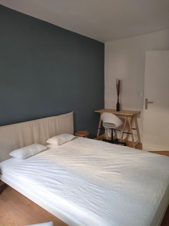 APPARTEMENT T2 A LOUER - CROIX - 43 m2 - 724�&euro; charges comprises par mois