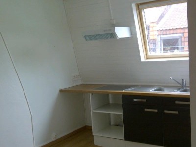 APPARTEMENT T2 A LOUER - LA MADELEINE - 45 m2 - 688 € charges comprises par mois