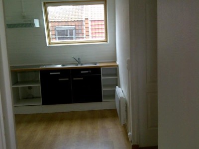 APPARTEMENT T2 A LOUER - LA MADELEINE - 45 m2 - 688 € charges comprises par mois