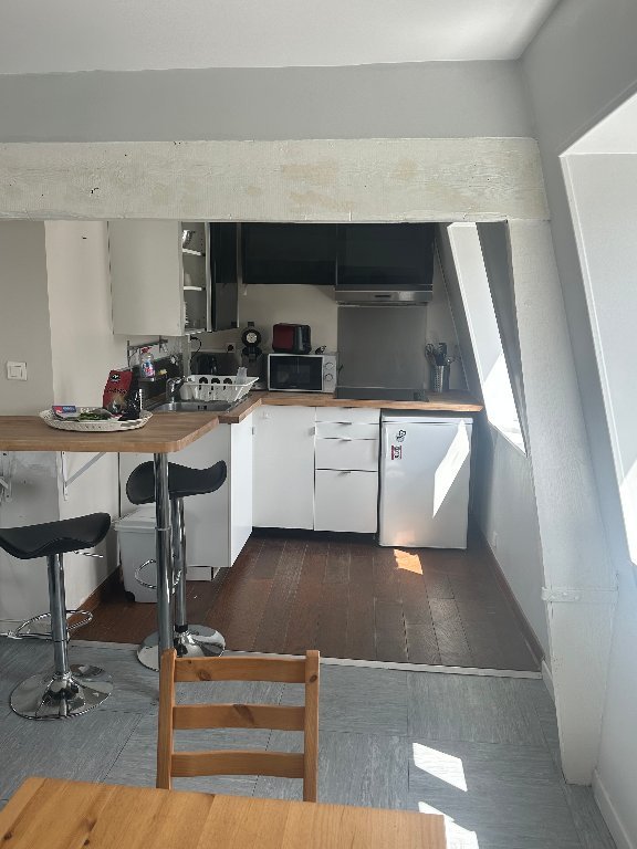 APPARTEMENT T2 A LOUER - LA MADELEINE - 46.25 m2 - 750�&euro; charges comprises par mois