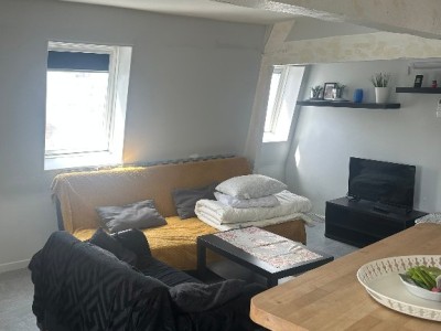 APPARTEMENT T2 A LOUER - LA MADELEINE - 46.25 m2 - 750�&euro; charges comprises par mois