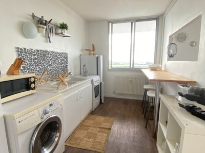 APPARTEMENT T2 A LOUER - LA MADELEINE - 44.5 m2 - 865 € charges comprises par mois