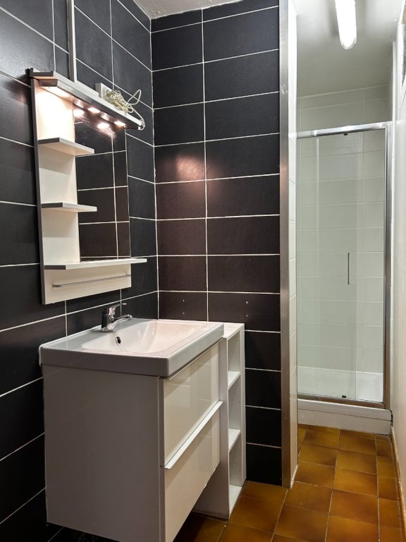 APPARTEMENT T2 A LOUER - LA MADELEINE - 34.12 m2 - 648 € charges comprises par mois