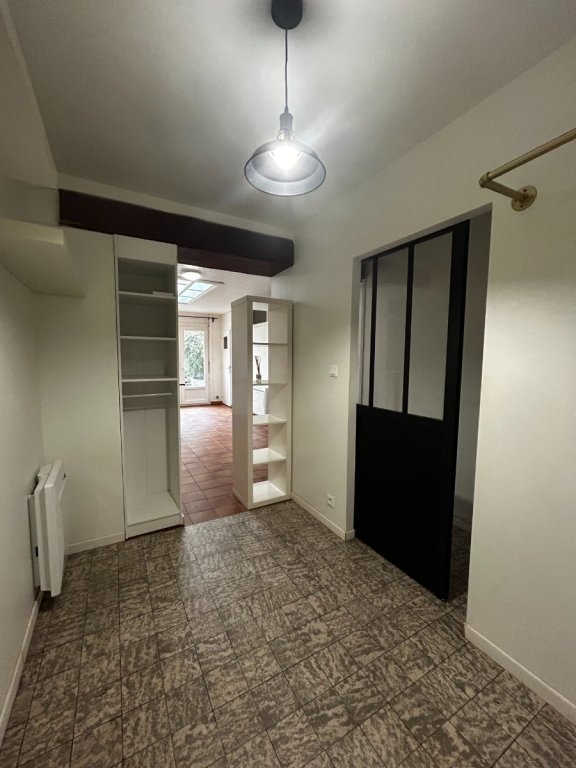 APPARTEMENT T2 A LOUER - LA MADELEINE - 34.12 m2 - 648 € charges comprises par mois