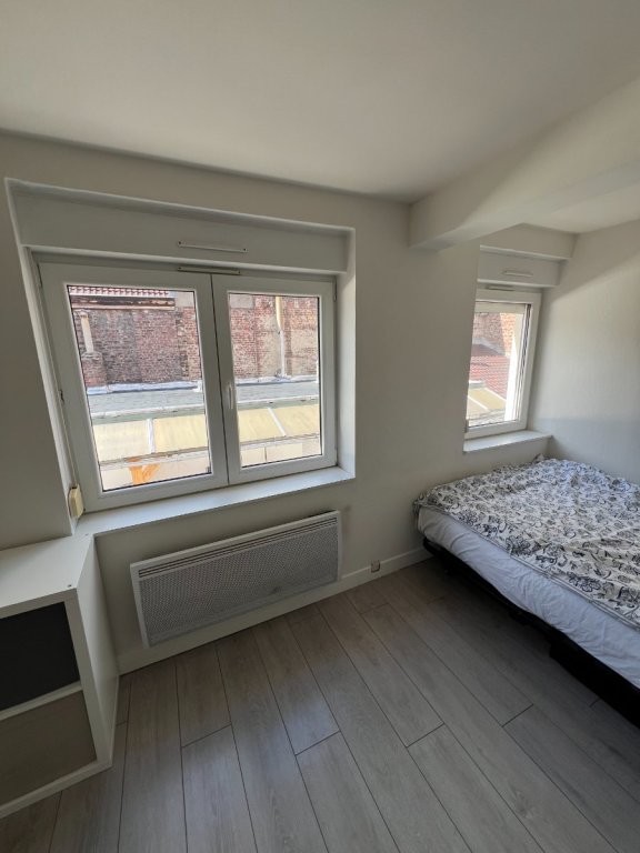 APPARTEMENT EN DUPLEX A LOUER - LILLE - 27.2 m2 - 560 &euro; charges comprises par mois