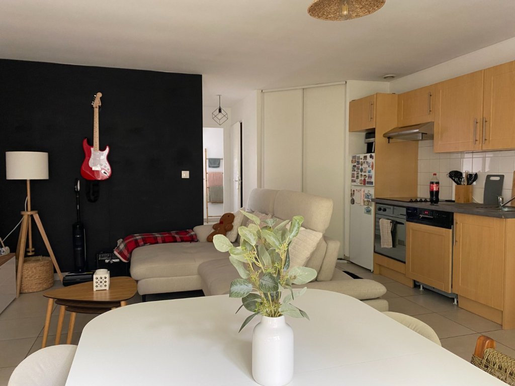 APPARTEMENT 1 CHAMBRE A LOUER - MARCQ EN BAROEUL - 46.79 m2 - 720 &euro; charges comprises par mois