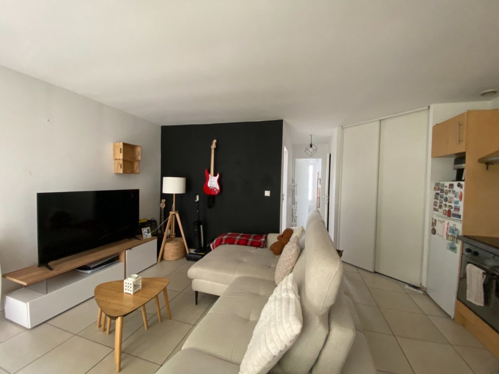 APPARTEMENT 1 CHAMBRE A LOUER - MARCQ EN BAROEUL - 46.79 m2 - 720 &euro; charges comprises par mois