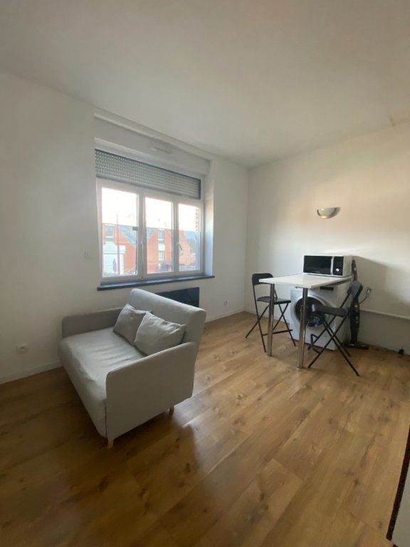 APPARTEMENT MEUBLE A LOUER - MARCQ EN BAROEUL - 30.22 m2 - 667 &euro; charges comprises par mois