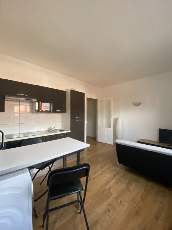 APPARTEMENT MEUBLE A LOUER - MARCQ EN BAROEUL - 30.22 m2 - 667 &euro; charges comprises par mois