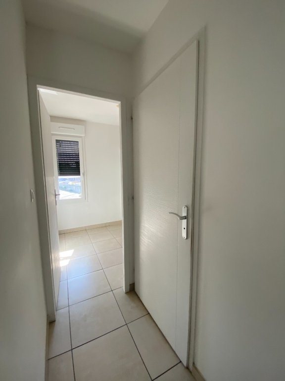 APPARTEMENT T2 A LOUER - MARCQ EN BAROEUL - 46.38 m2 - 728 &euro; charges comprises par mois