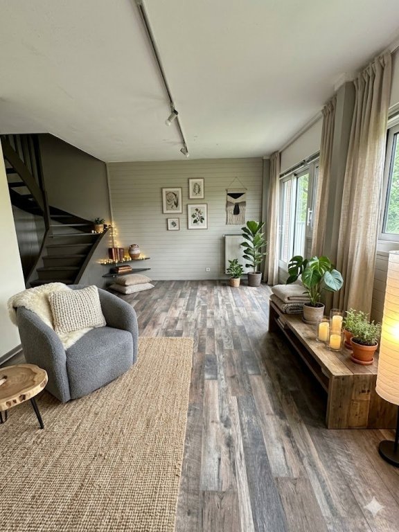 APPARTEMENT EN DUPLEX A LOUER - MOUVAUX - 54.17 m2 - 815 &euro; charges comprises par mois