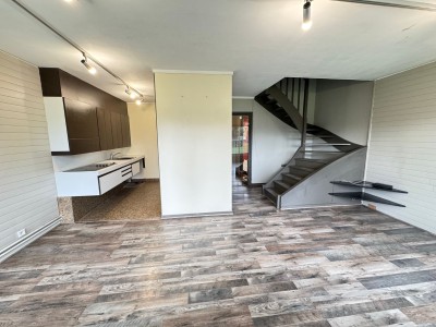 APPARTEMENT EN DUPLEX A LOUER - MOUVAUX - 54.17 m2 - 815 &euro; charges comprises par mois