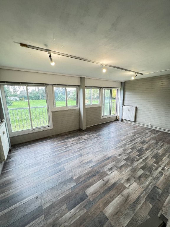 APPARTEMENT EN DUPLEX A LOUER - MOUVAUX - 54.17 m2 - 815 &euro; charges comprises par mois